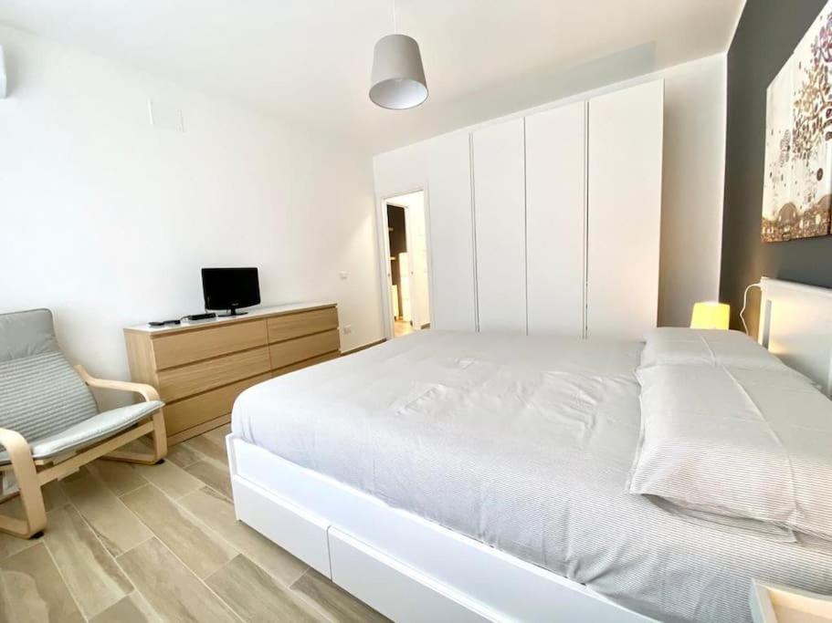 Un Raggio Di Sole Al Massimo Appartement Palermo Buitenkant foto