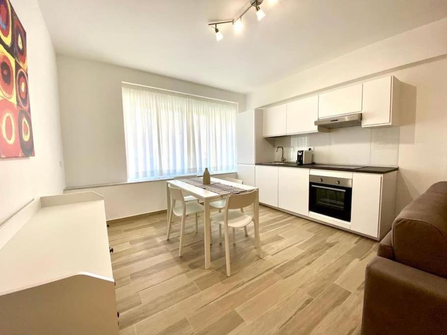 Un Raggio Di Sole Al Massimo Appartement Palermo Buitenkant foto