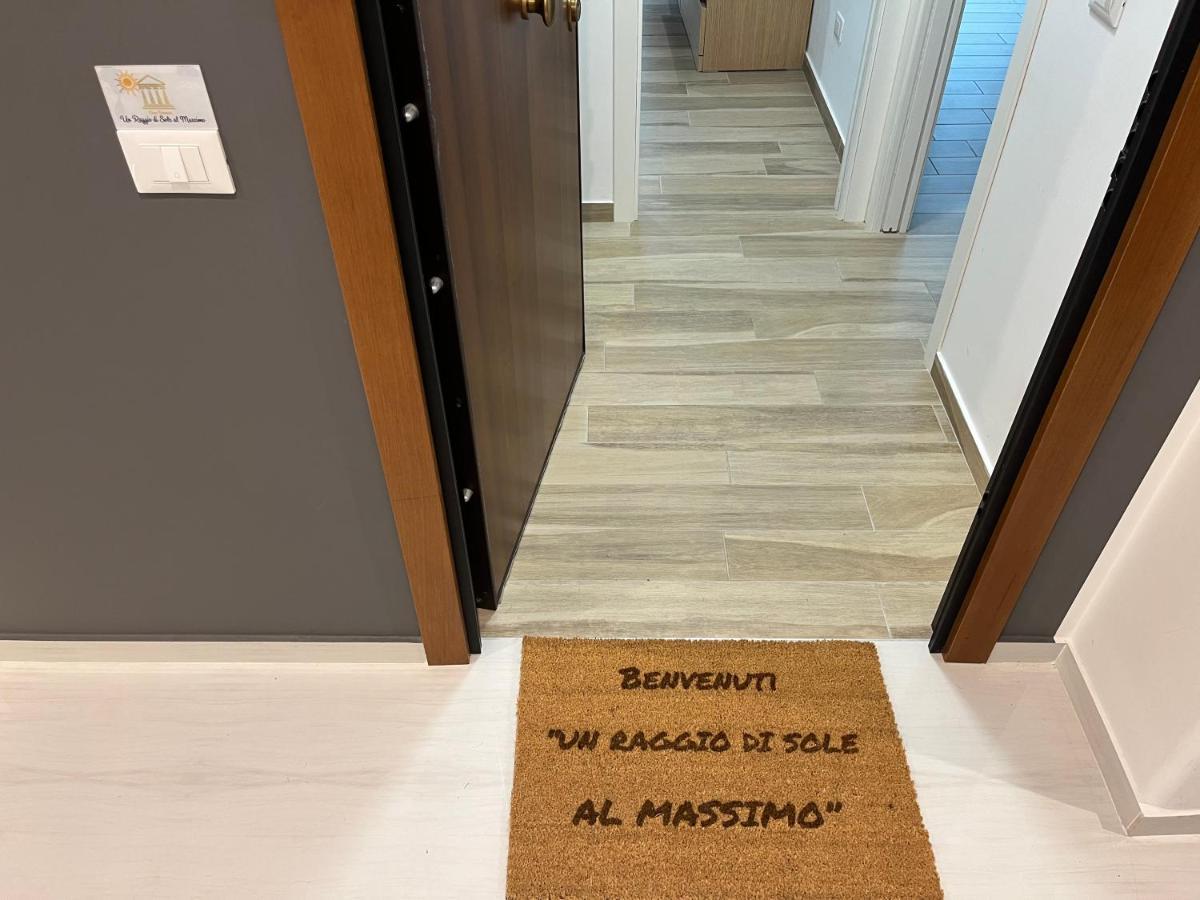 Un Raggio Di Sole Al Massimo Appartement Palermo Buitenkant foto