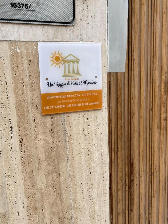 Un Raggio Di Sole Al Massimo Appartement Palermo Buitenkant foto